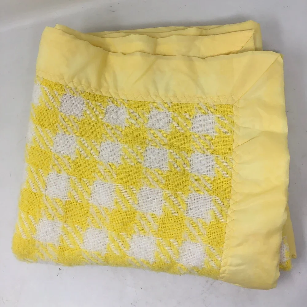Vintage Chatham Baby Blanket Yellow White Gingham Plaid Check Acrylic Trim